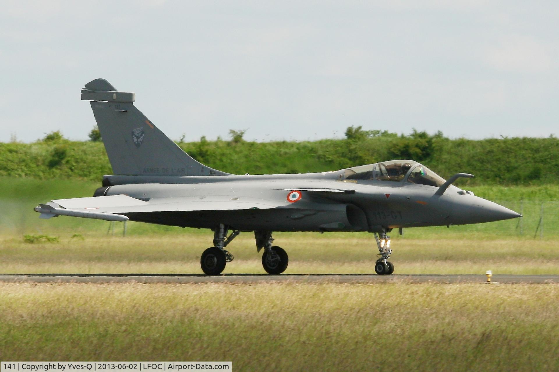 141, Dassault Rafale C C/N 141, French Air Force Dassault Rafale C, Landing Rwy 28, Châteaudun Air Base 279 (LFOC) Open day 2013