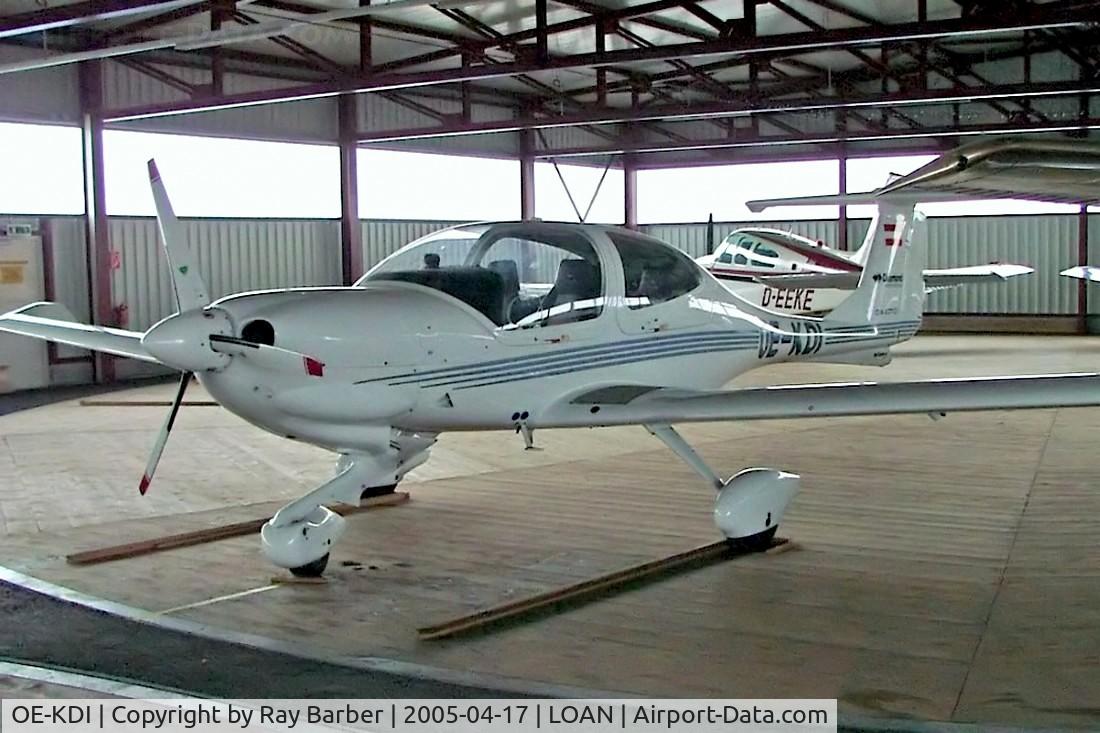 OE-KDI, 2003 Diamond DA-40D Diamond Star C/N D4.020, Diamond DA.4D Star TDI [D4.020] Wiener Neustadt-Ost~OE 17/04/2005