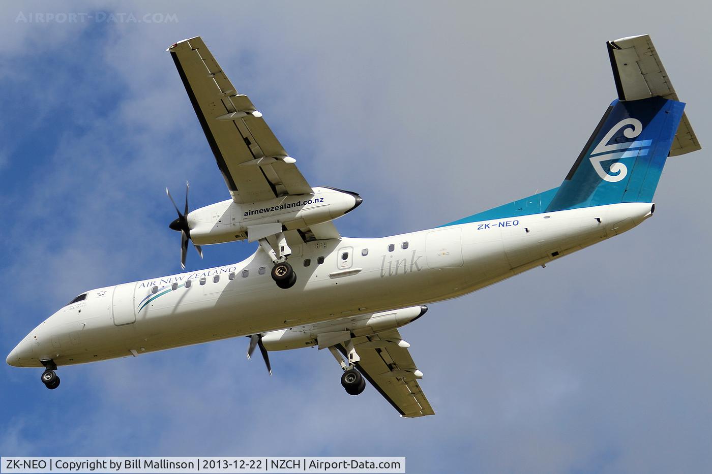 ZK-NEO, 2006 De Havilland Canada DHC-8-311 Dash 8 C/N 633, finals to 20