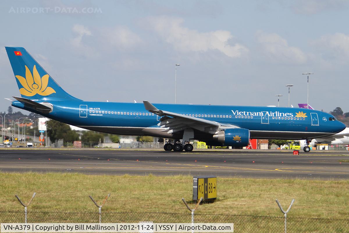 VN-A379, 2011 Airbus A330-223 C/N 1256, VN773 arrives from HAN - SGN