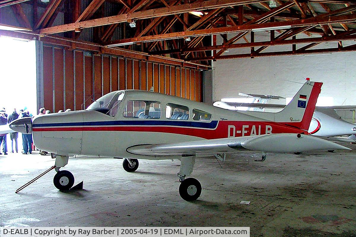D-EALB, Beech A23-24 Musketeer Super III C/N MA-61, Beech A23-24 Musketeer Super III [MA-61] Landshut~D 19/04/2005