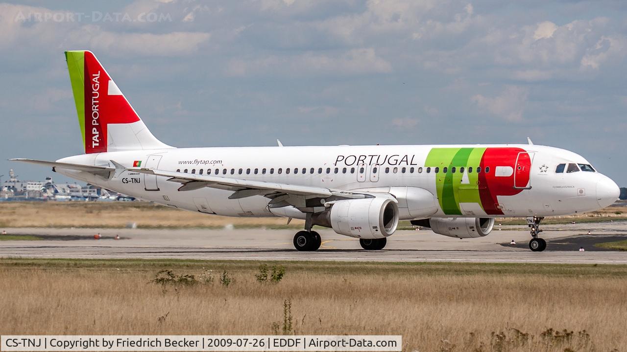 CS-TNJ, 2000 Airbus A320-214 C/N 1181, departure from Frankfurt via RW18W