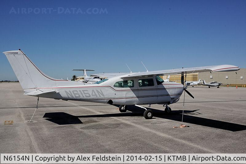 N6154N, 1978 Cessna 210M Centurion C/N 21062925, Tamiami