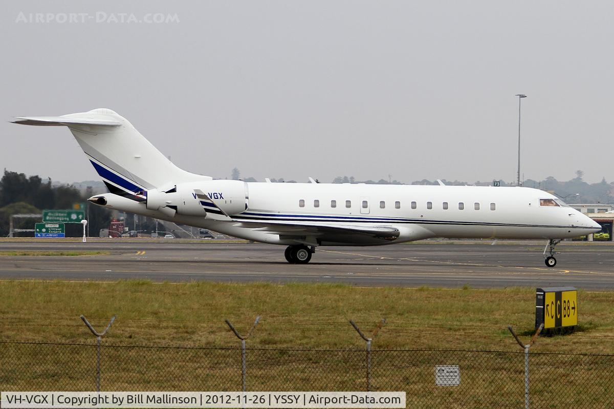 VH-VGX, 2001 Bombardier BD-700-1A10 Global Express C/N 9079, taxiing from 34R
