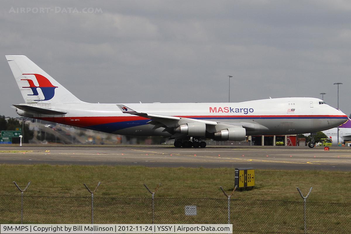 9M-MPS, 2006 Boeing 747-4H6F C/N 29902, taxiing from 34L
