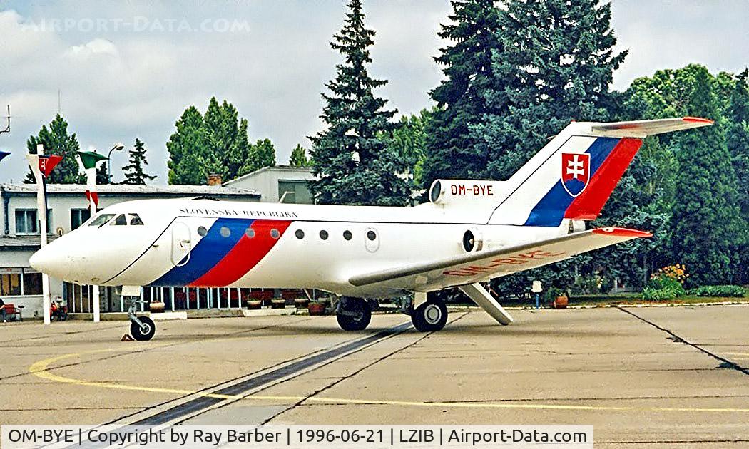 OM-BYE, 1974 Yakovlev Yak-40 C/N 9440338, Yakovlev Yak-40 [9440338] (Government of Slovakia) Bratislava-M R Stefanik~OM 21/06/1996