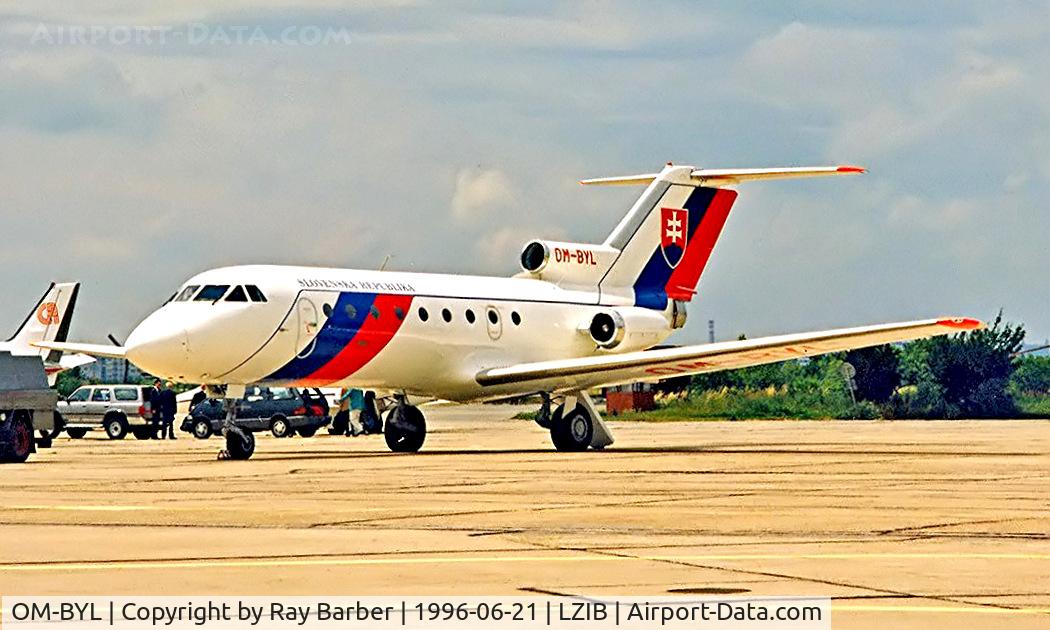 OM-BYL, 1972 Yakovlev Yak-40 C/N 9940560, Yakovlev Yak-40 [9440560] (Government of Slovakia) Bratislava-M R Stefanik~OM 21/06/1996