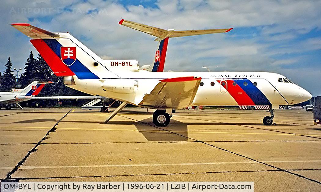 OM-BYL, 1972 Yakovlev Yak-40 C/N 9940560, Yakovlev Yak-40 [9440560] (Government of Slovakia) Bratislava-M R Stefanik~OM 21/06/1996
