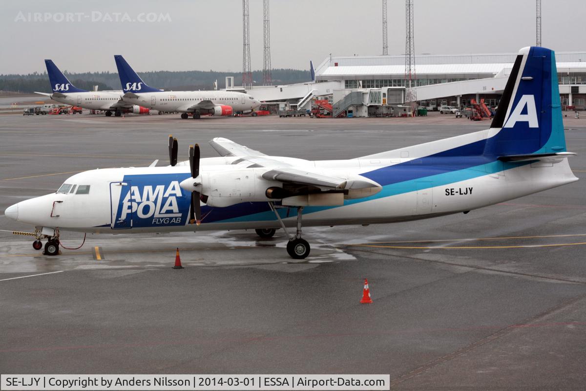 SE-LJY, 1992 Fokker 50 C/N 20259, Parked over the weekend at terminal 3.