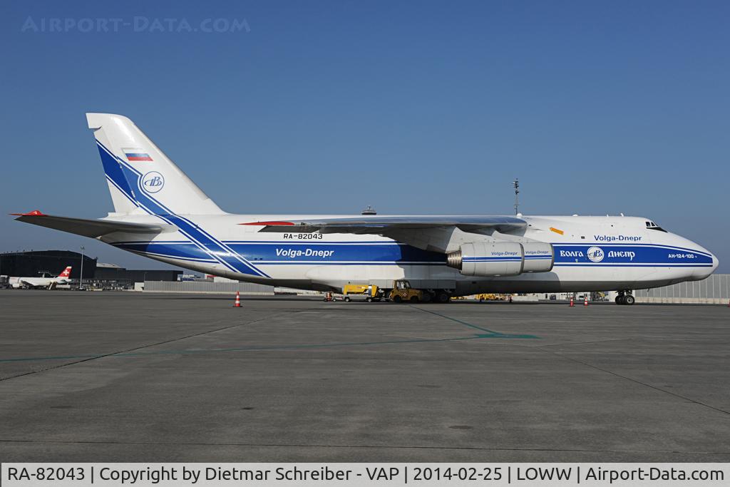 RA-82043, 1990 Antonov An-124-100 Ruslan C/N 9773054155101/0607, Volga Dnepr Antonov 124