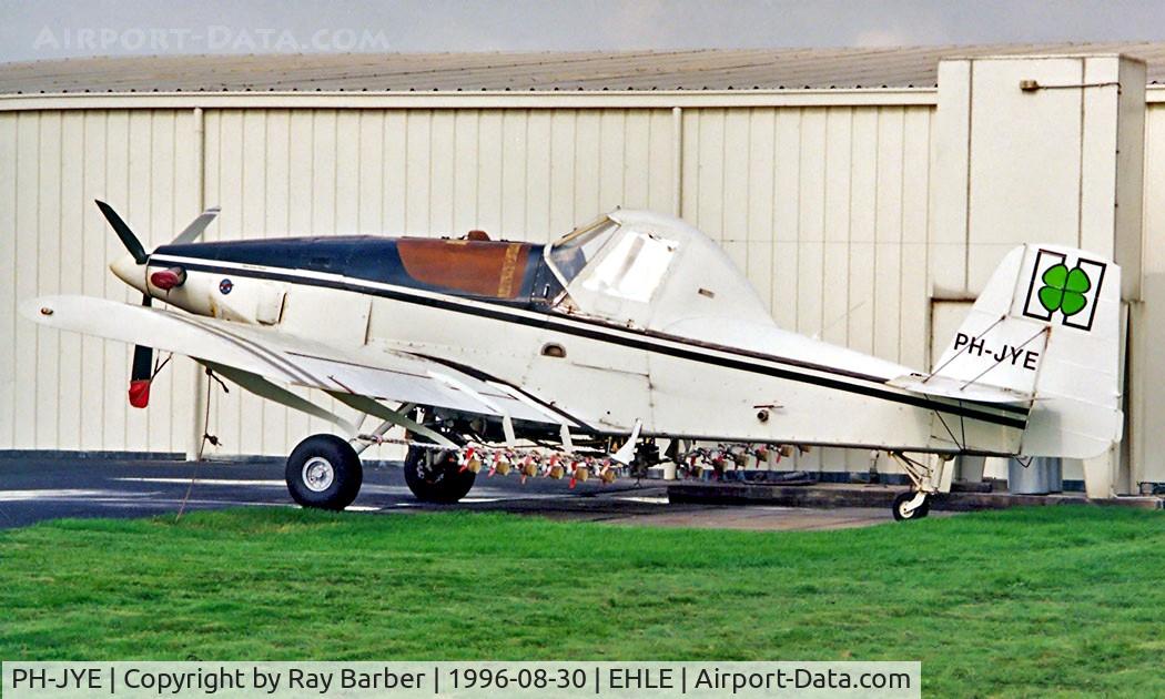PH-JYE, Ayres S2R-T34 Thrush C/N T34-085, Ayres S2R-T34 Thrush Commander [T34-085DC] Lelystad~PH 30/08/1996