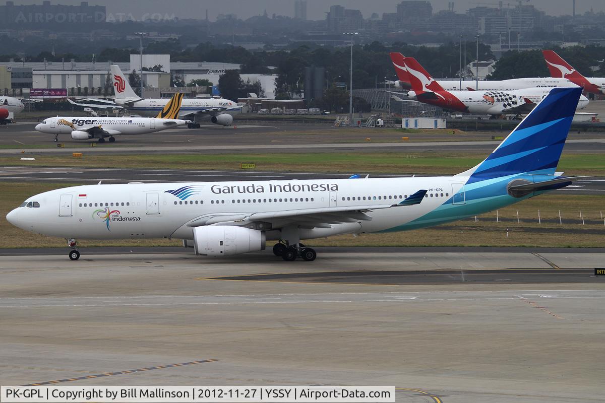 PK-GPL, 2010 Airbus A330-243 C/N 1184, taxiing for 16R