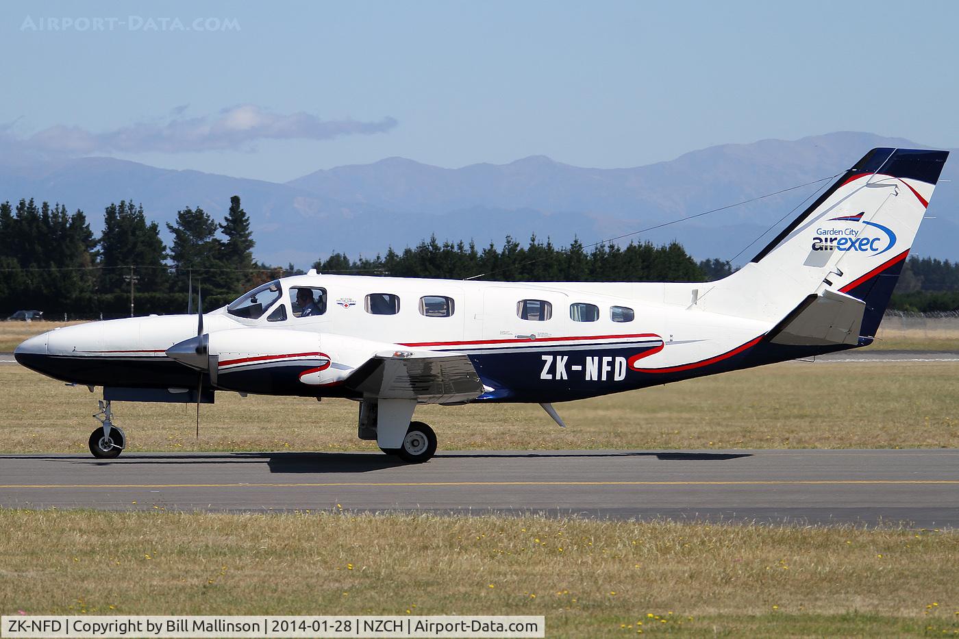 ZK-NFD, 1980 Cessna 441 Conquest II C/N 441-0141, taxiing to RFDS hangar