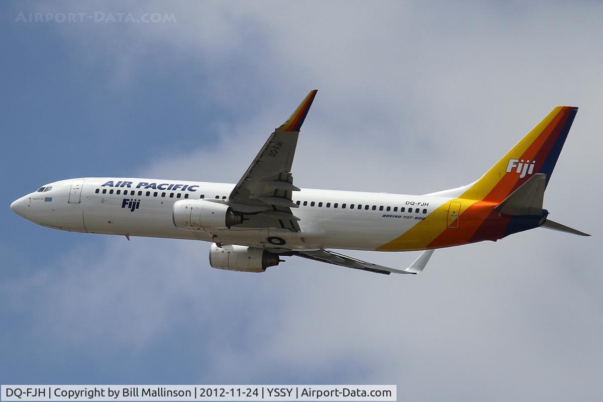 DQ-FJH, 1999 Boeing 737-8X2 C/N 29969, up and away from 34L... back to NAN