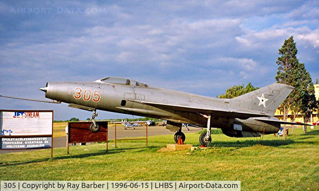 305, Mikoyan-Gurevich MiG-21F-13 C/N 741305, Mikoyan-Gurevich MiG-21F-13 Fishbed [741305] Budaors~HA 15/06/1996