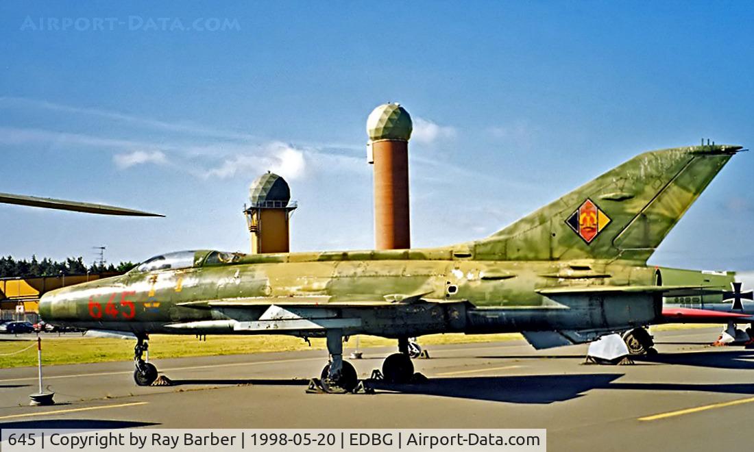 645, Mikoyan-Gurevich MiG-21F-13 C/N 741924, Mikoyan-Gurevich MiG-21F-13 Fishbed [74211924] (East German Air Force) Berlin-Gatow~D 20/05/1998