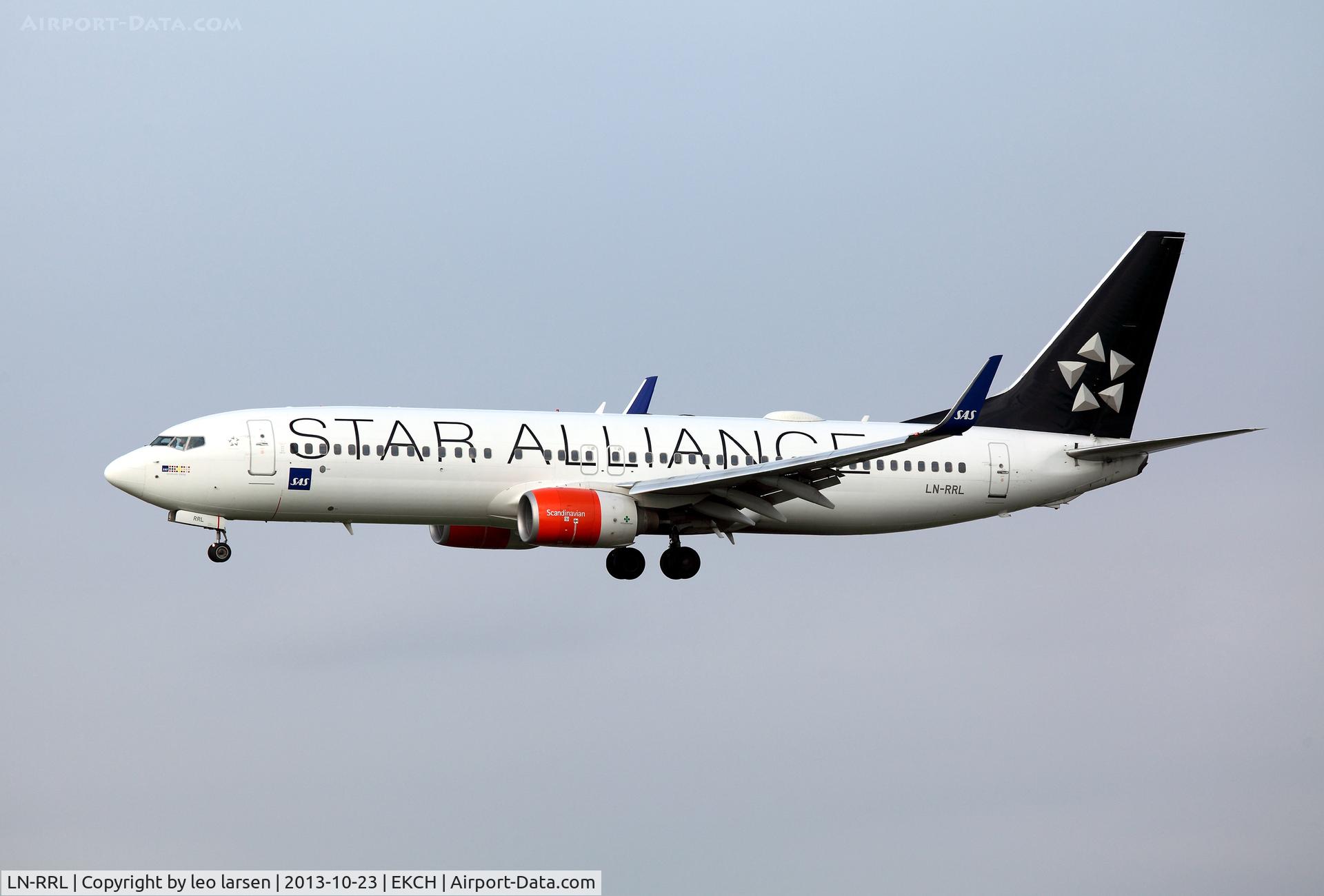 LN-RRL, 2003 Boeing 737-883 C/N 28328, Copenhagen Kastrup 23.10.13