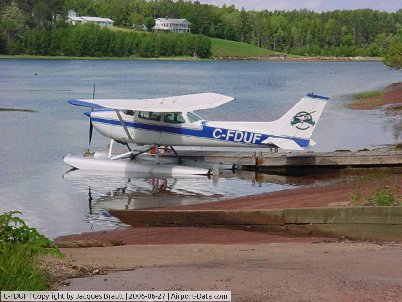 C-FDUF, 1972 Cessna 172L C/N 17259993, Murray Bay, Prince Edward Island, Canada. 27 June 2006