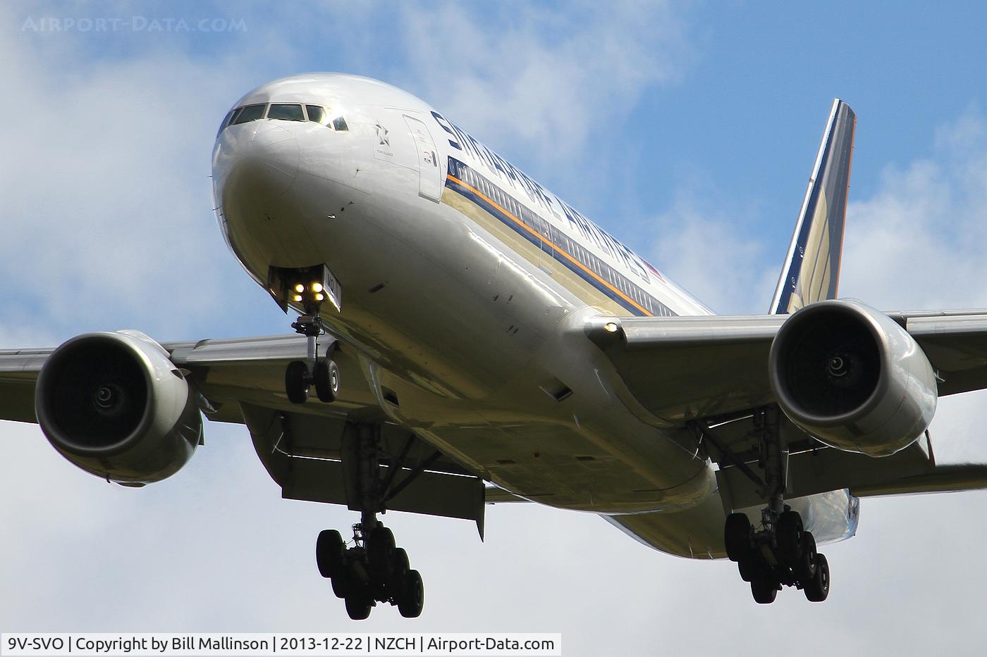 9V-SVO, 2004 Boeing 777-212/ER C/N 28533, arriving as SQ297