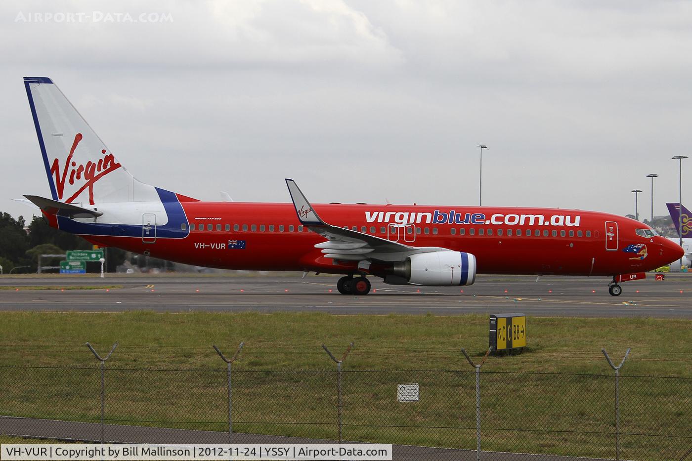 VH-VUR, 2009 Boeing 737-8FE C/N 36606, taxiing from 34R