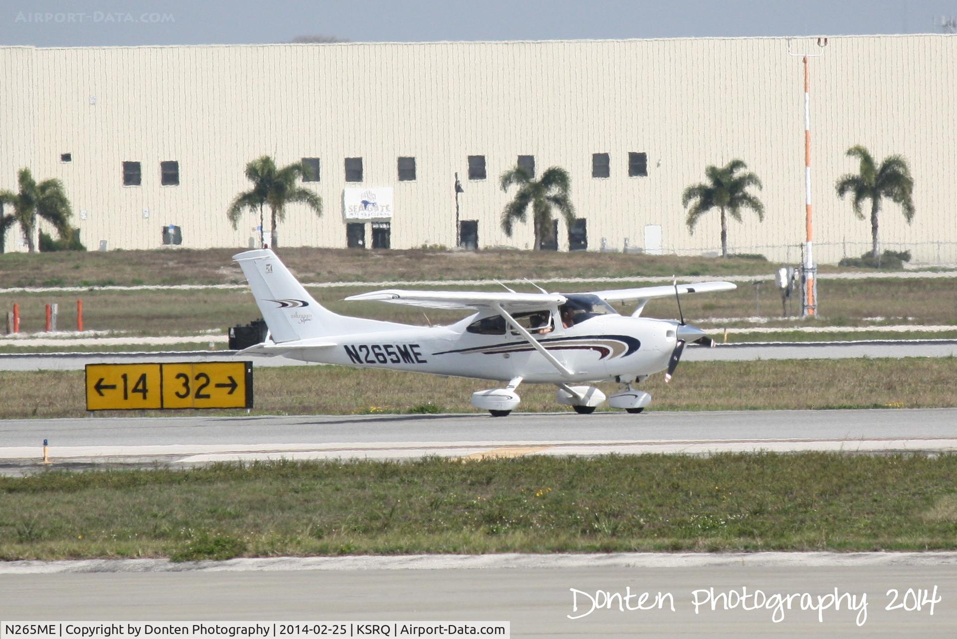 N265ME, 2000 Cessna 182S Skylane C/N 18280771, Cessna Skylane (N265ME) taxis at Sarasota-Bradenton International Airport