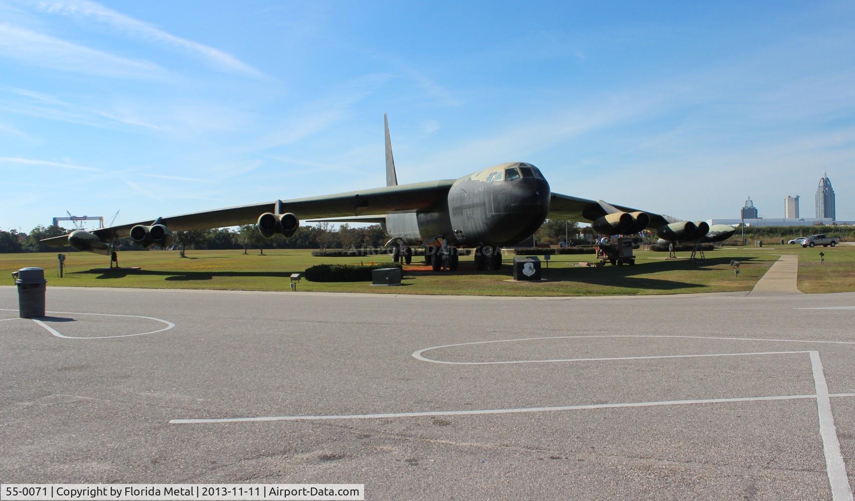 55-0071, 1955 Boeing B-52D-55-BO Stratofortress C/N 17193, B-52 Stratofortress at Battleship Alabama