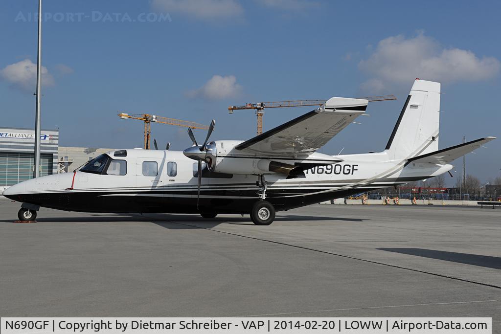 N690GF, 1976 Rockwell International 690B C/N 11357, Commander 690
