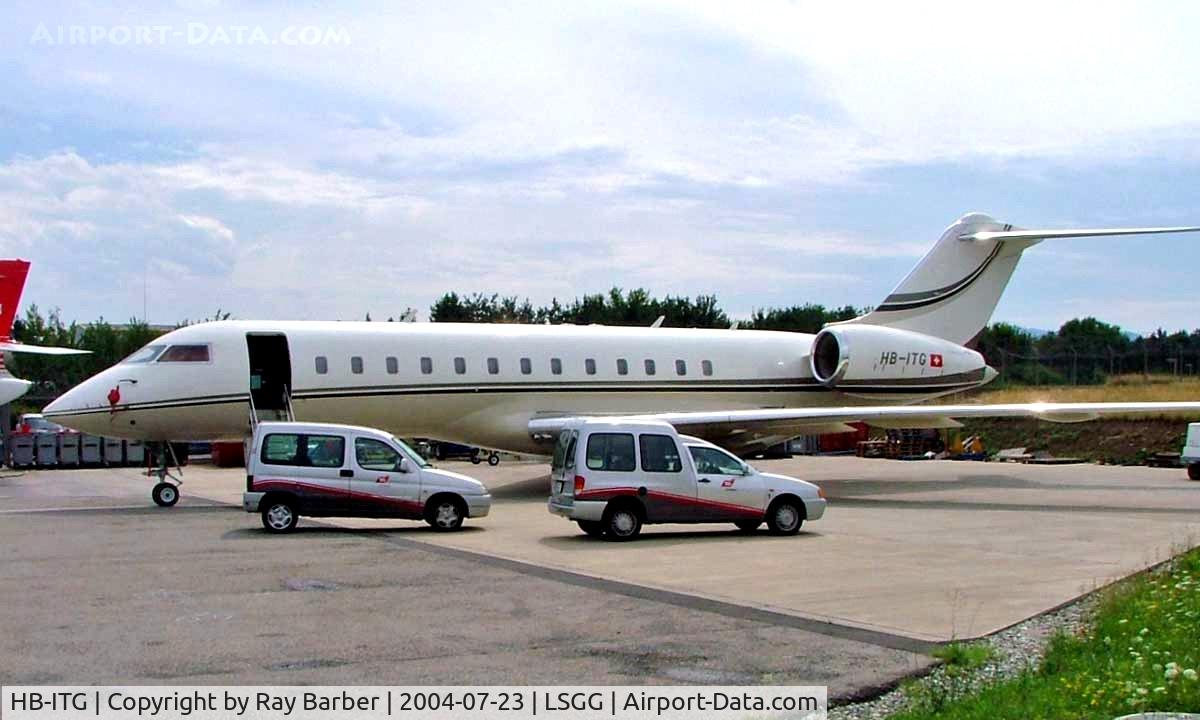 HB-ITG, 1999 Bombardier BD-700-1A10 Global Express C/N 9036, Bombardier BD-700-1A10 Global Express [9036] Geneva~HB 23/07/2004