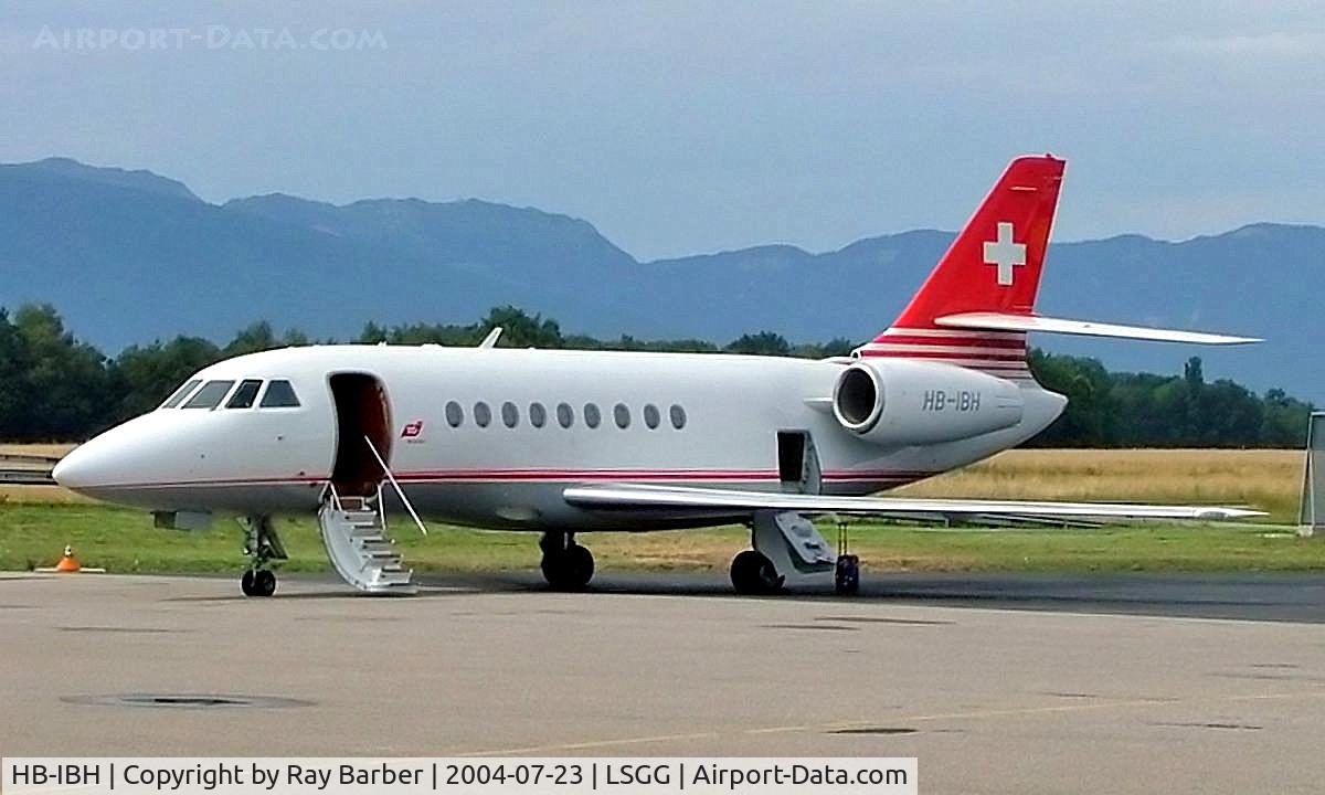HB-IBH, 1996 Dassault Falcon 2000 C/N 042, Dassault Falcon 2000 [42] Geneva~HB 23/07/2004