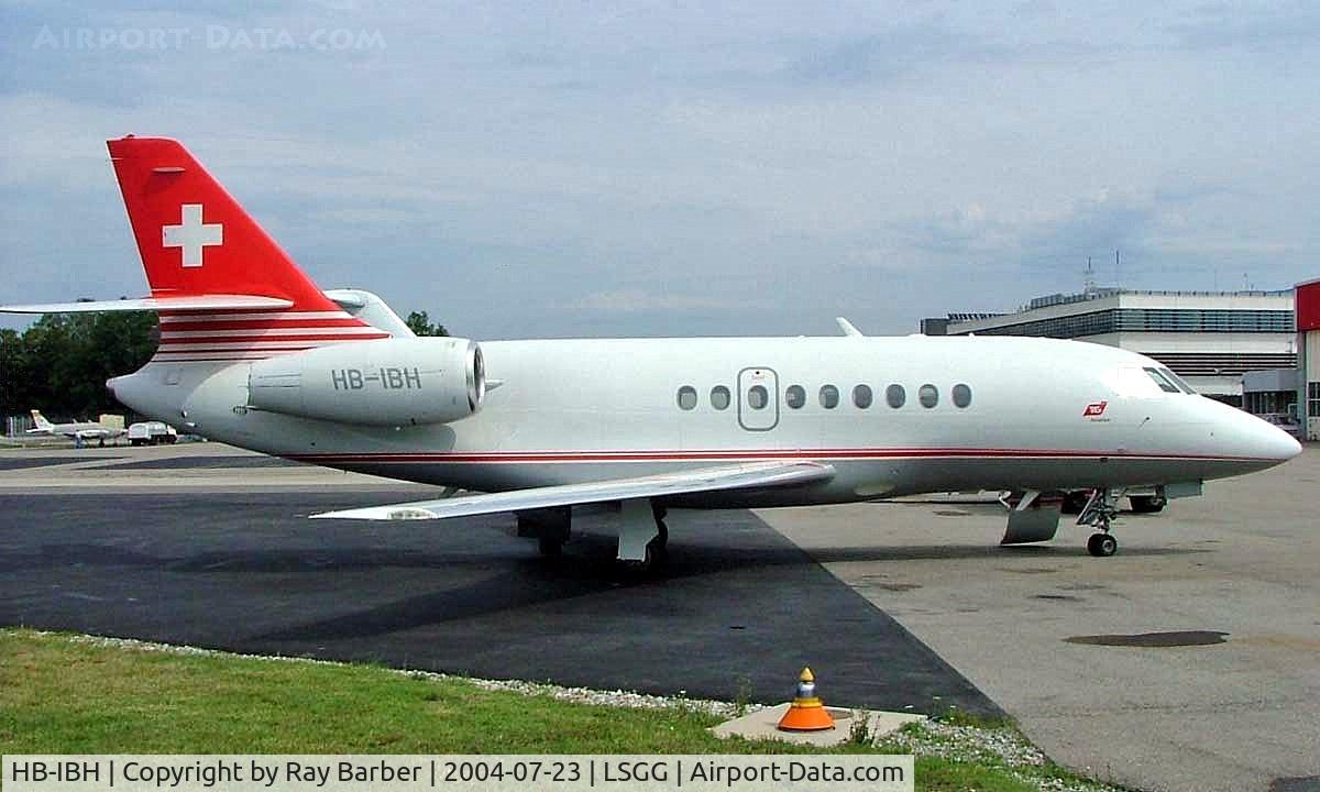 HB-IBH, 1996 Dassault Falcon 2000 C/N 042, Dassault Falcon 2000 [42] Geneva~HB 23/07/2004