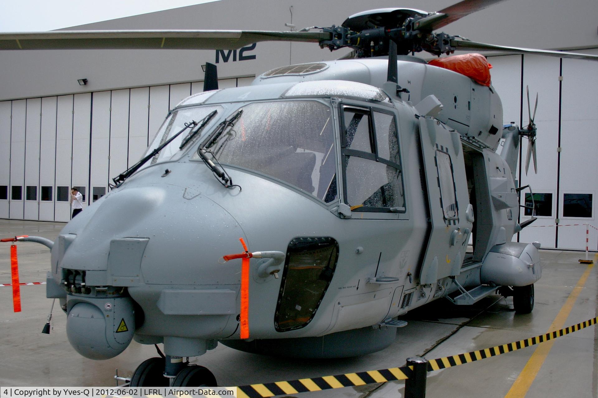 4, 2010 NHI NH-90 NFH Caiman C/N 1075, NHI NH-90 NFH Caïman, Lanvéoc-Poulmic Naval Air Base (LFRL) open day 2012