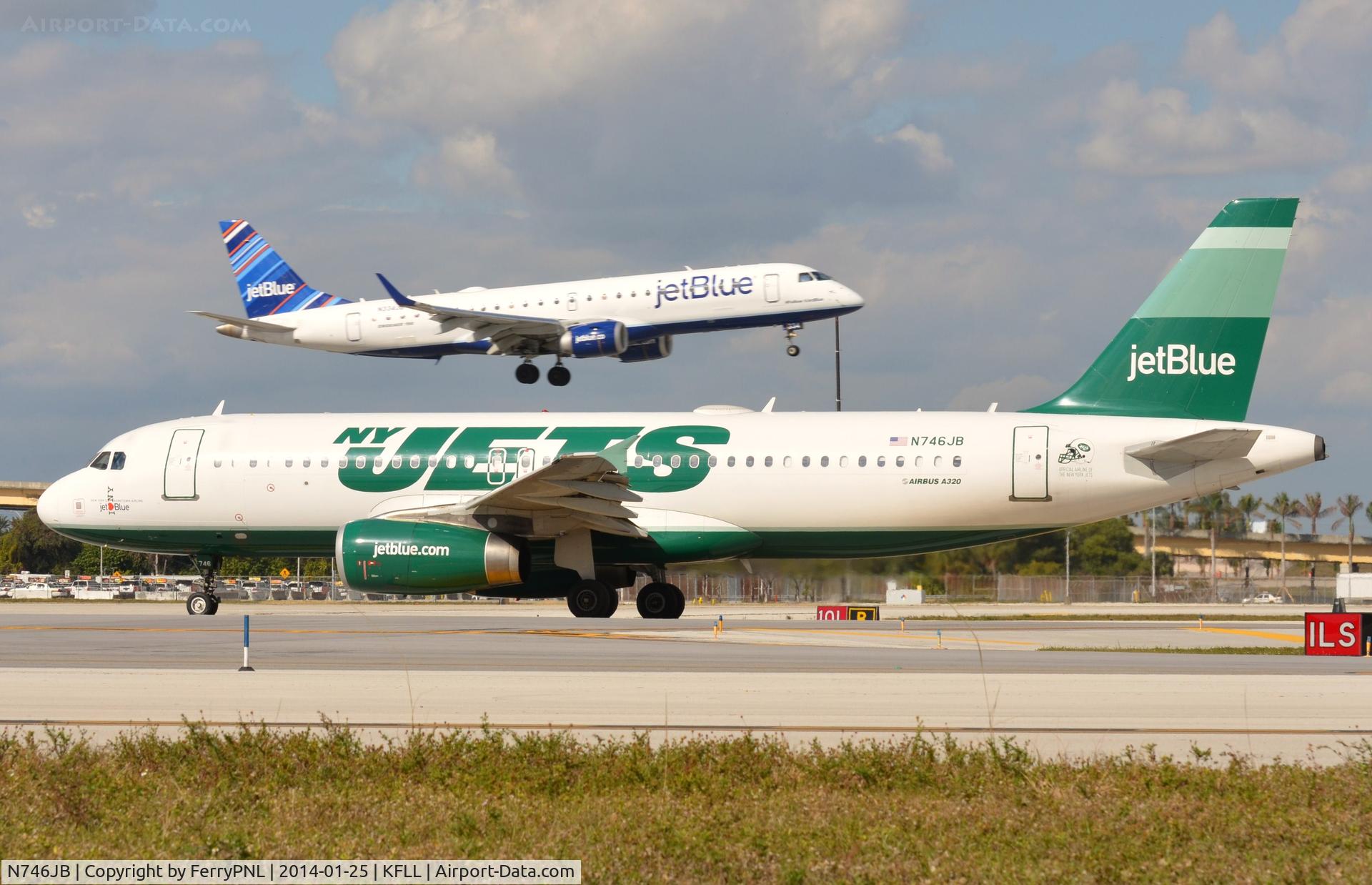 N746JB, 2008 Airbus A320-232 C/N 3622, `Some like it Blue`but this one is really green.