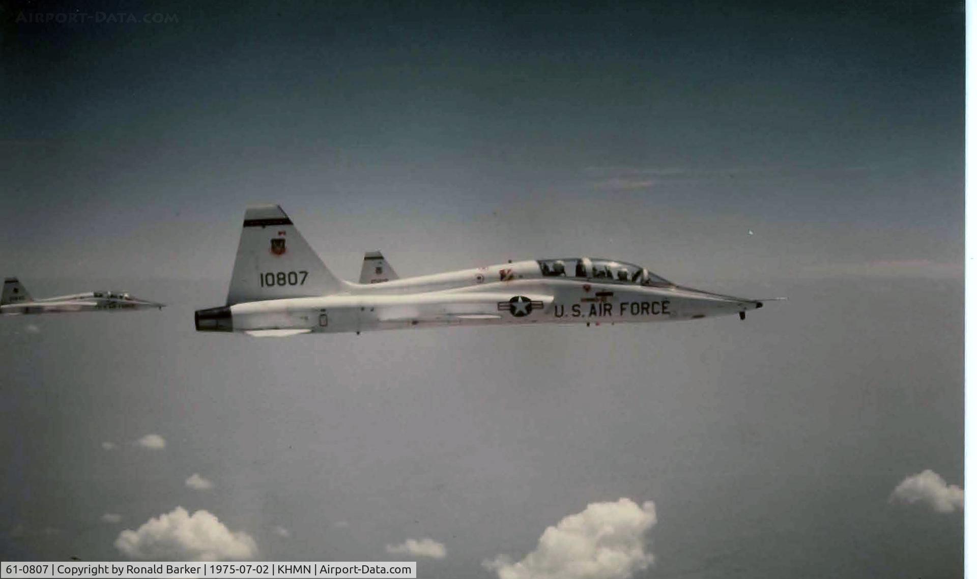 61-0807, 1961 Northrop T-38A-40-NO C/N N5173, Formation flying with the 465 TFTS Holloman