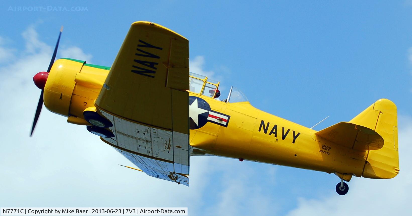 N7771C, 1959 North American T-6G Texan C/N 168-185, N7771C @ 7V3