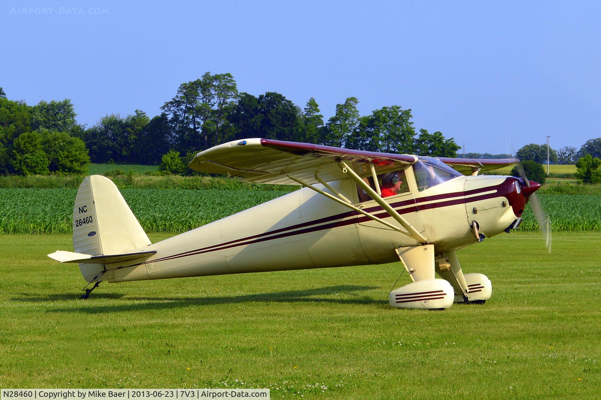 N28460, 1940 Luscombe 8B C/N 1327, N28460 @ 7V3