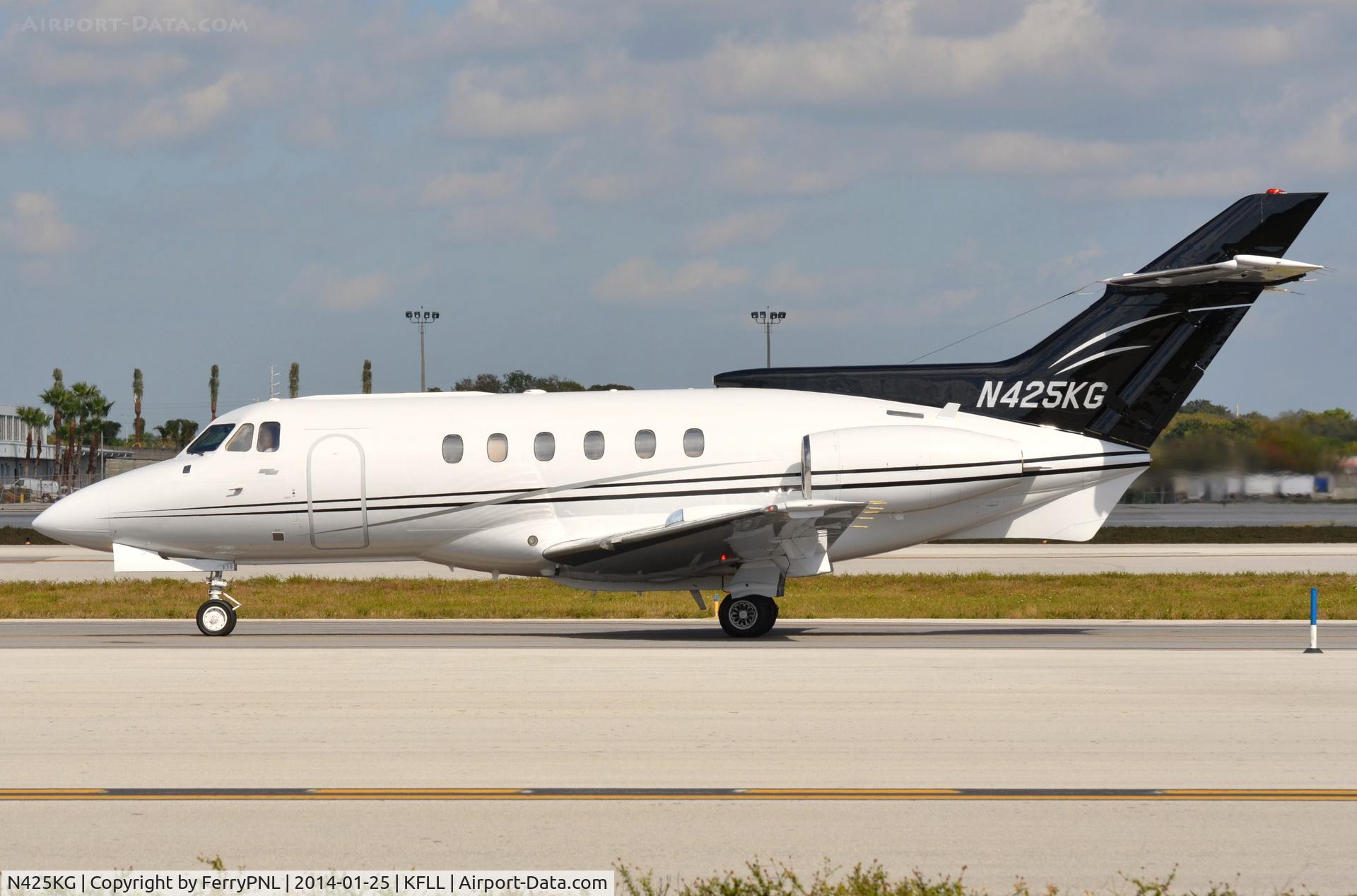 N425KG, 1977 British Aerospace HS.125-700A C/N 257001, For a 37 year old HS125, this one looks great!