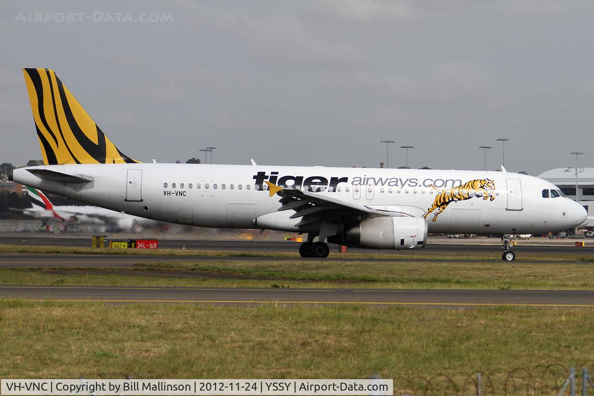 VH-VNC, 2007 Airbus A320-232 C/N 3275, taxiing from 34R