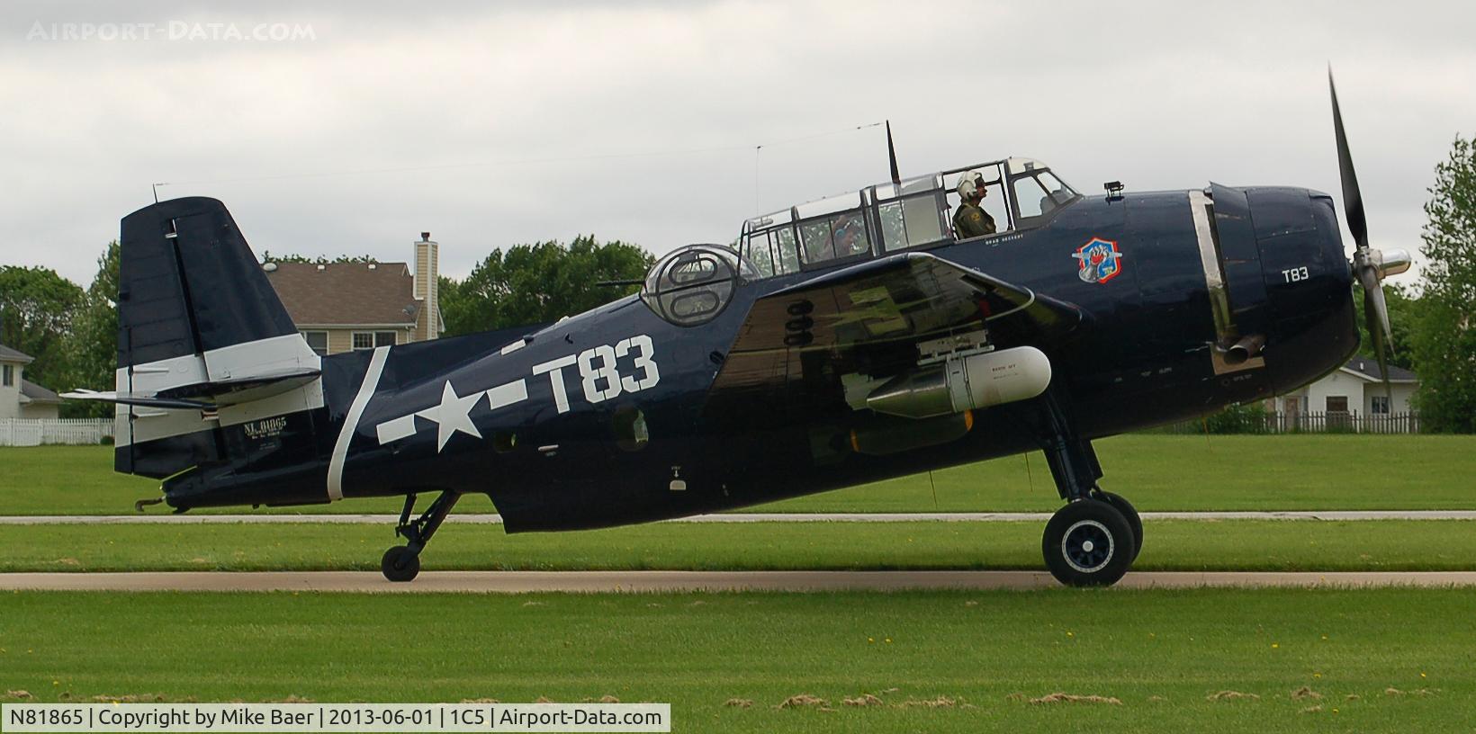 N81865, 1945 Grumman TBM-3E Avenger C/N 5632, N81865 @ 1C5