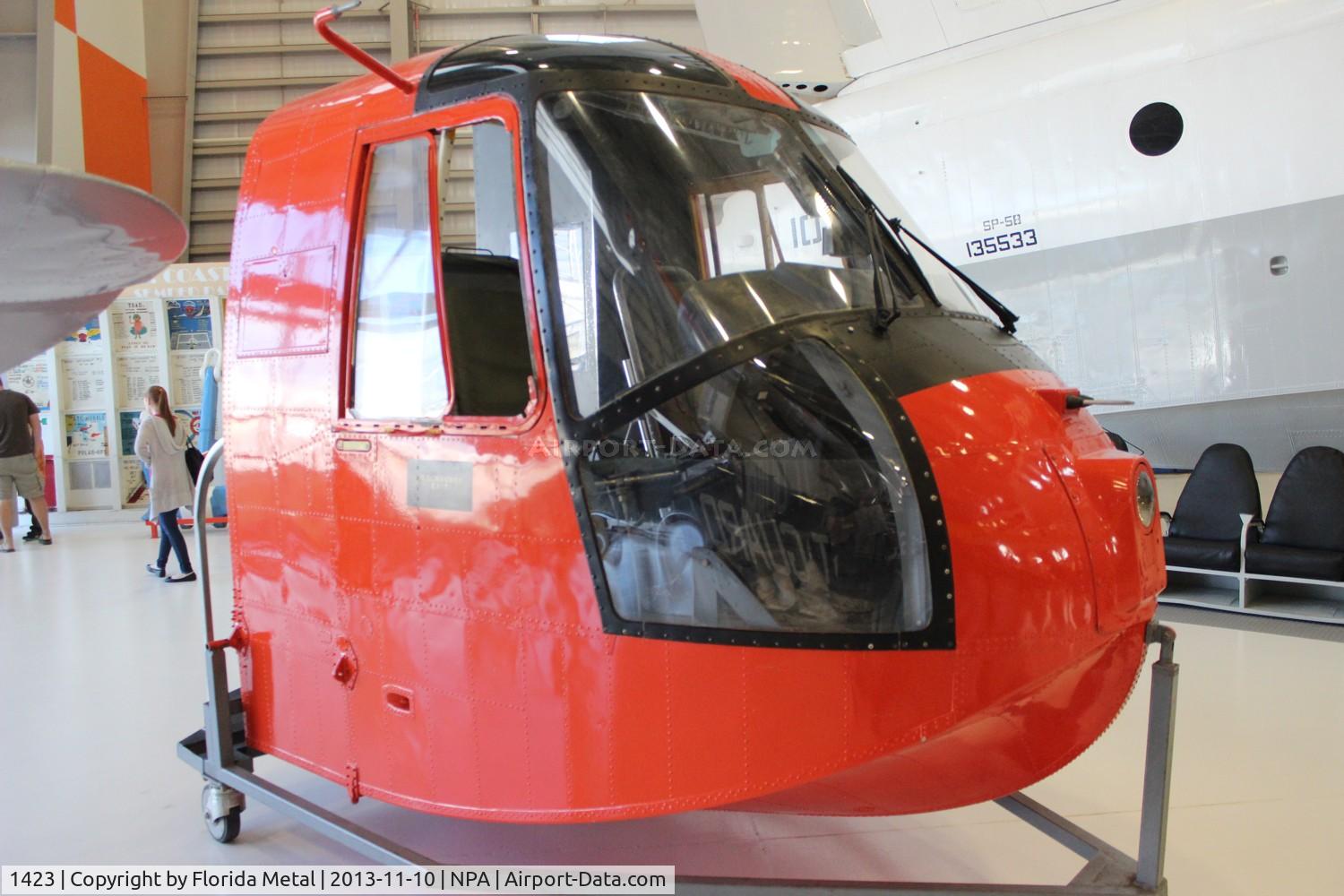 1423, Sikorsky HH-52A Sea Guard C/N 62.111, Cockpit section of a HH-52 Sea Guardian