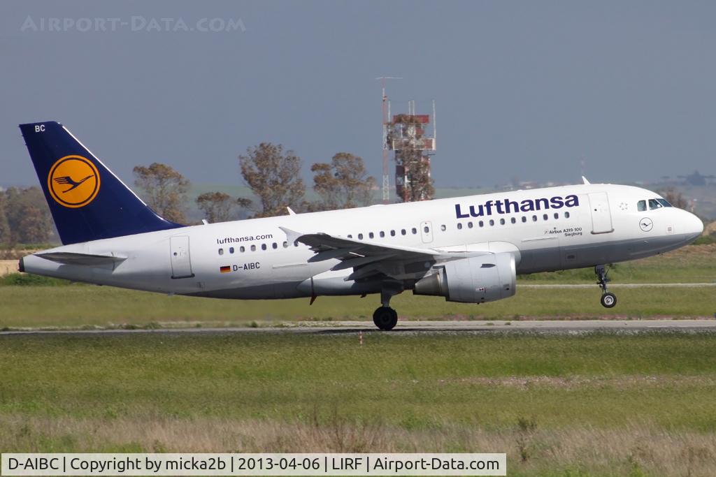 D-AIBC, 2010 Airbus A319-112 C/N 4332, Take off