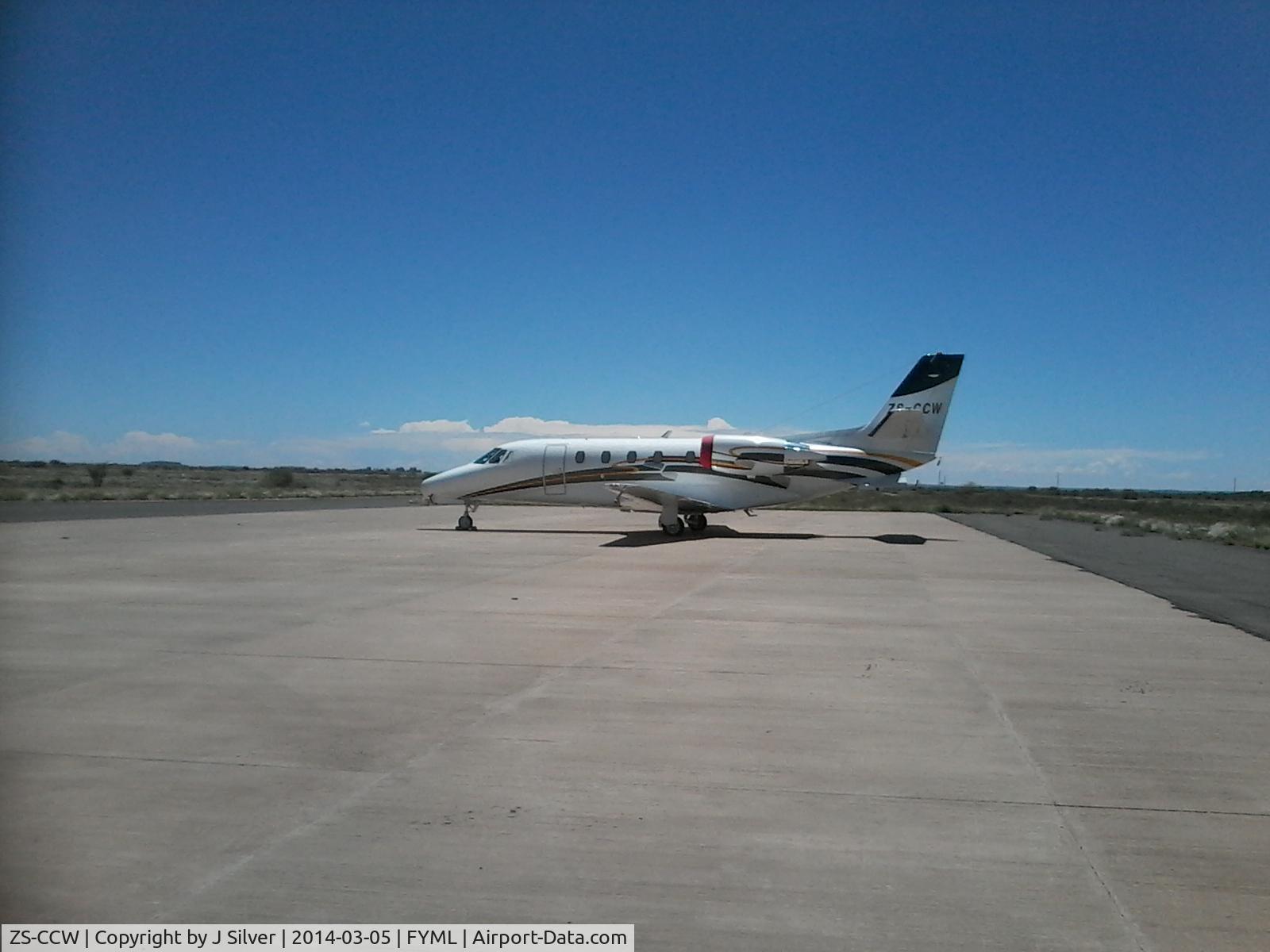 ZS-CCW, Cessna 560XL Citation C/N 560-5112, ZS-CCW on FYML Mariental