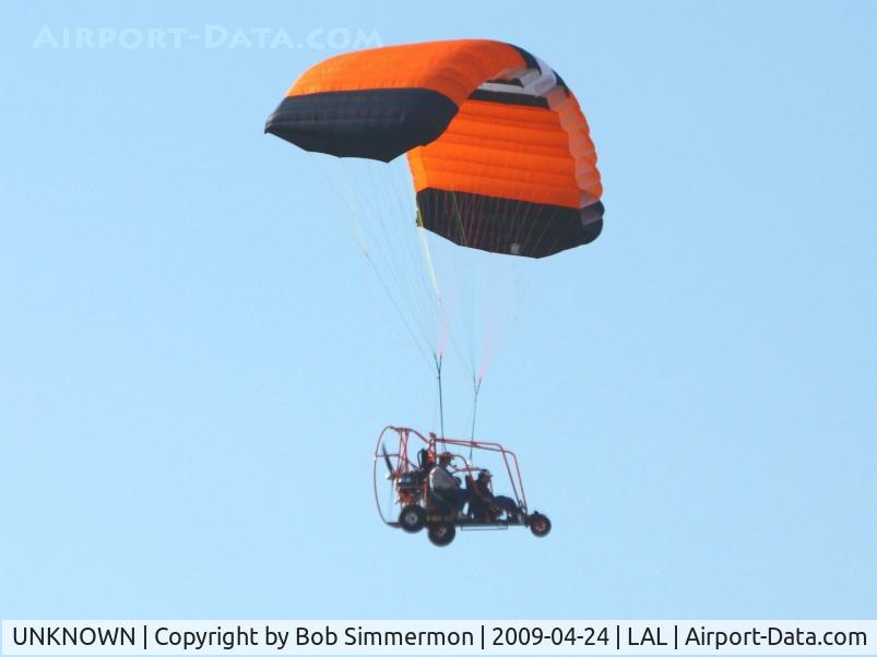 UNKNOWN, Ultralights various C/N Unknown, Tandem sail at Sun N Fun 2009 - Lakeland, Florida