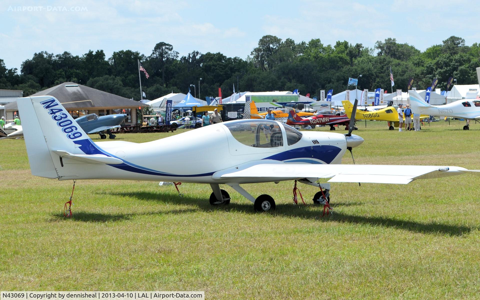 N43069, 2006 Europa Tri Gear C/N A285-01, 2006 REED GEORGE T EUROPA MOTOR GLIDER