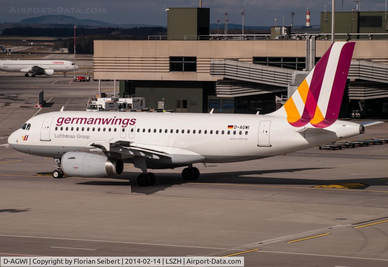 D-AGWI, 2008 Airbus A319-132 C/N 3358, taxi to the active