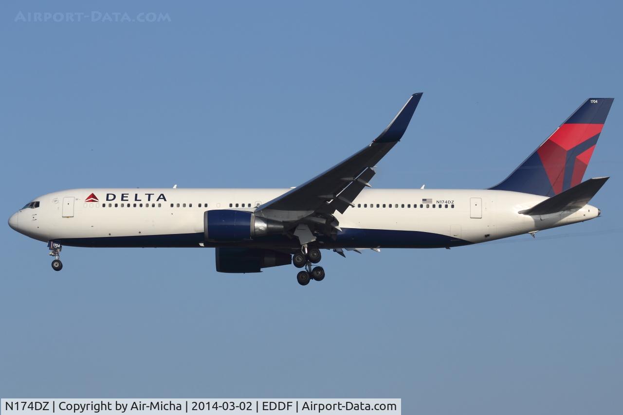 N174DZ, 1998 Boeing 767-332 C/N 29693, Delta Air Lines