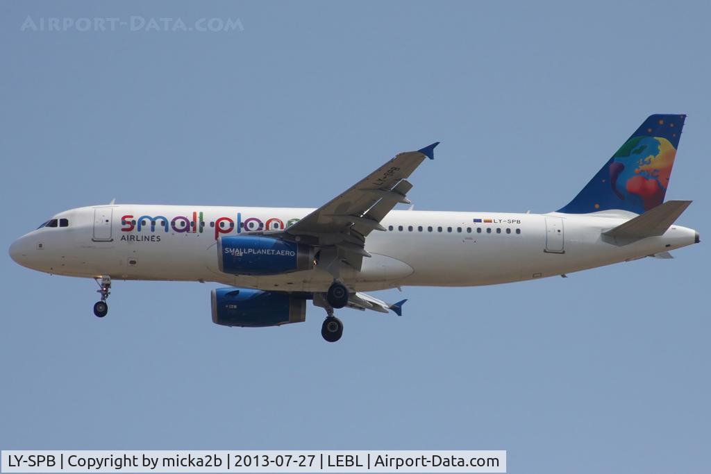 LY-SPB, 2006 Airbus A320-232 C/N 2987, Landing