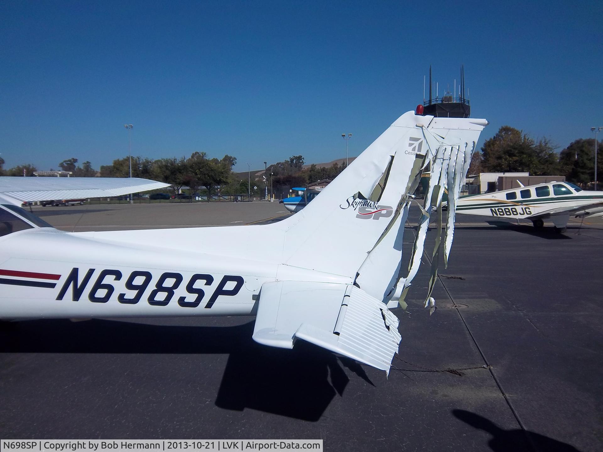 N698SP, 2000 Cessna 172S C/N 172S8639, Propeller vs. Tail