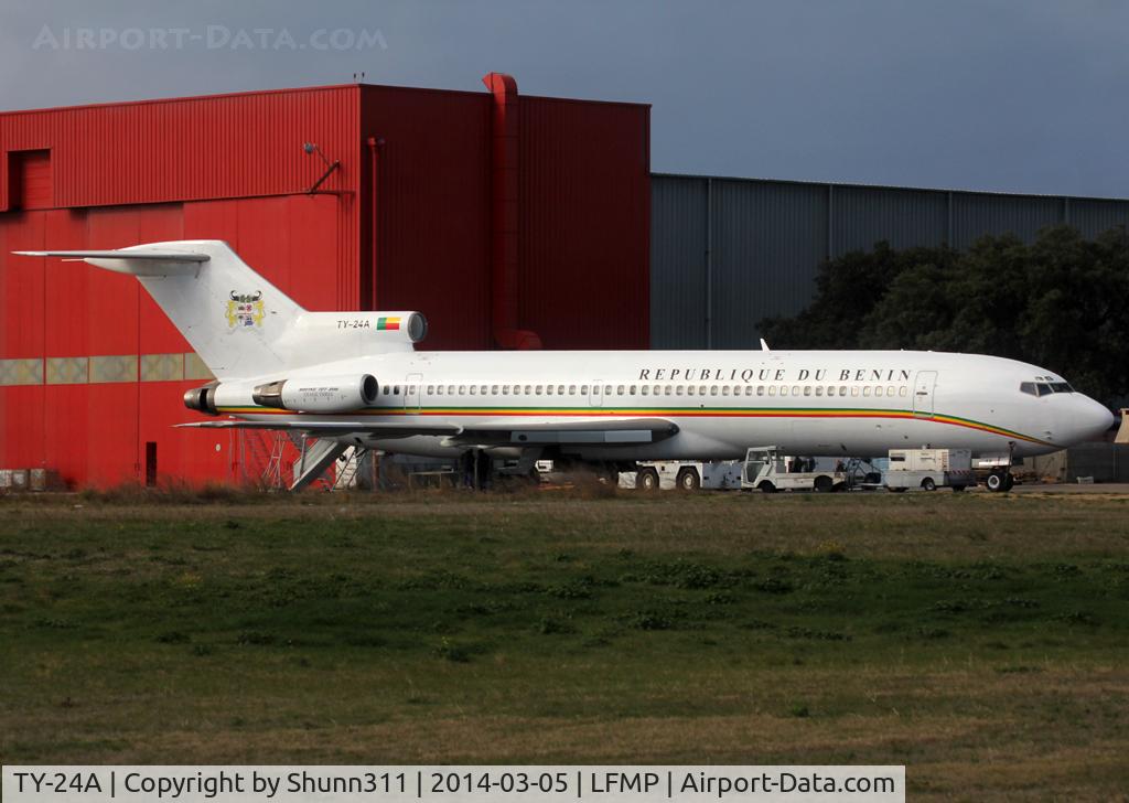TY-24A, 1974 Boeing 727-256 C/N 20819, Put outside after major overhaul and made APU test... Soon delivery