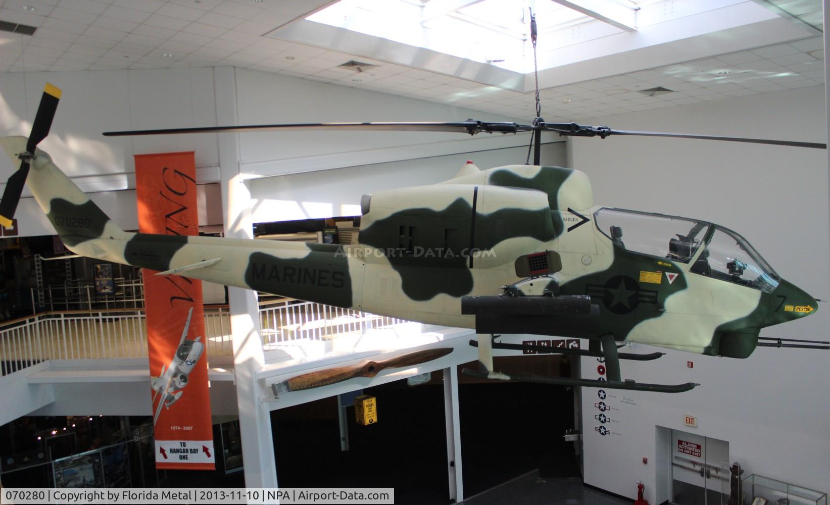 070280, Bell AH-1J Sea Cobra C/N composite airframe, AH-1J Sea Cobra