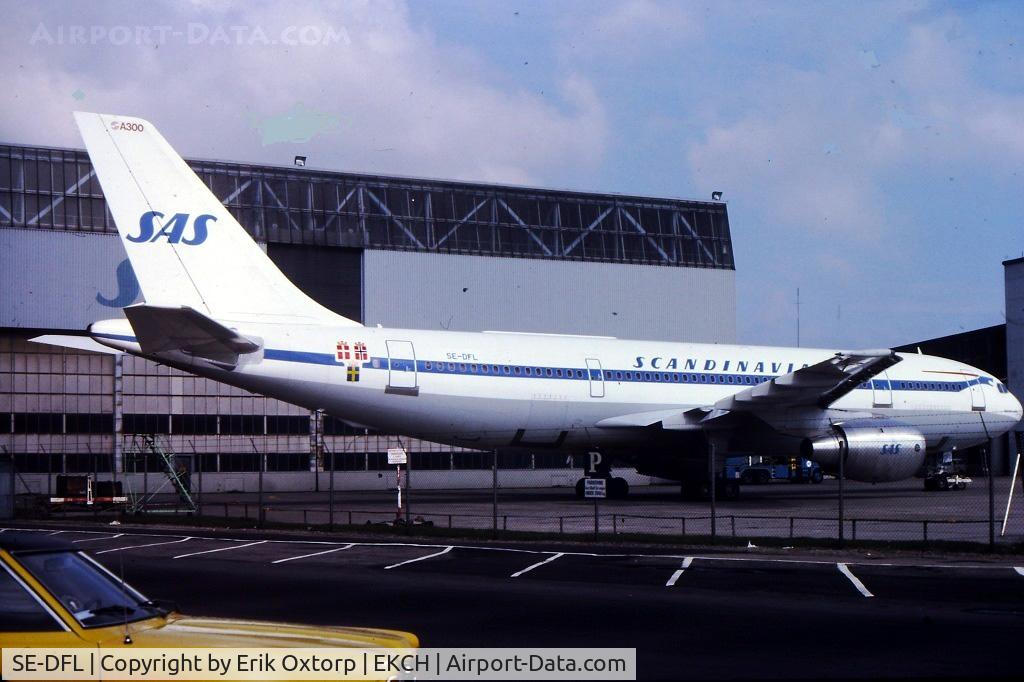SE-DFL, 1980 Airbus A300B4-120 C/N 128, SE-DFL in CPH